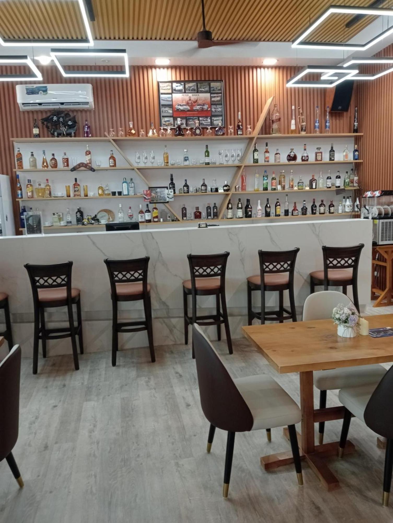 Cave Beach Resort Boutique Luxury Accomodation Dingalan Kültér fotó