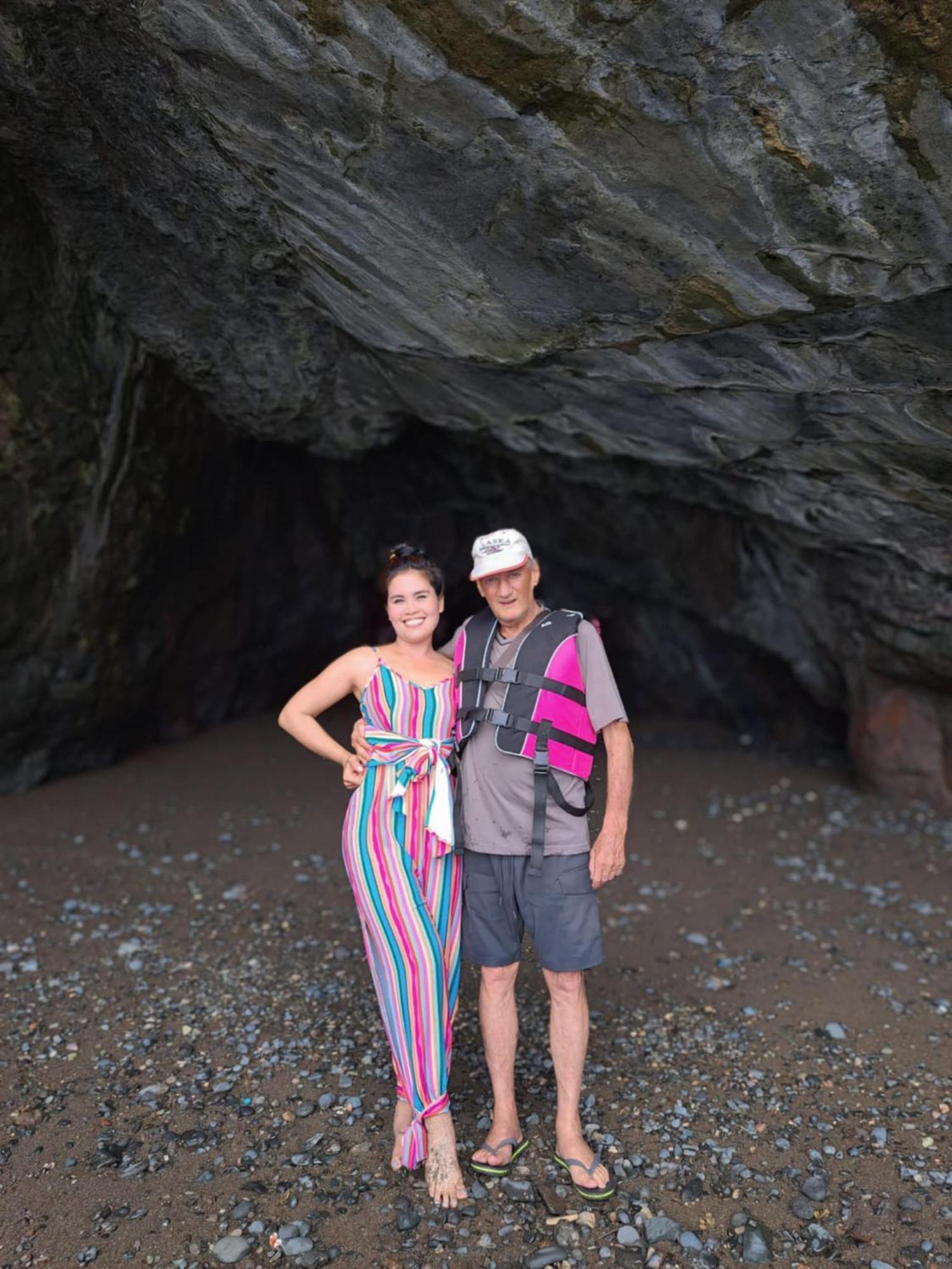 Cave Beach Resort Boutique Luxury Accomodation Dingalan Kültér fotó